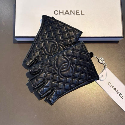 Chanel Gloves - Black