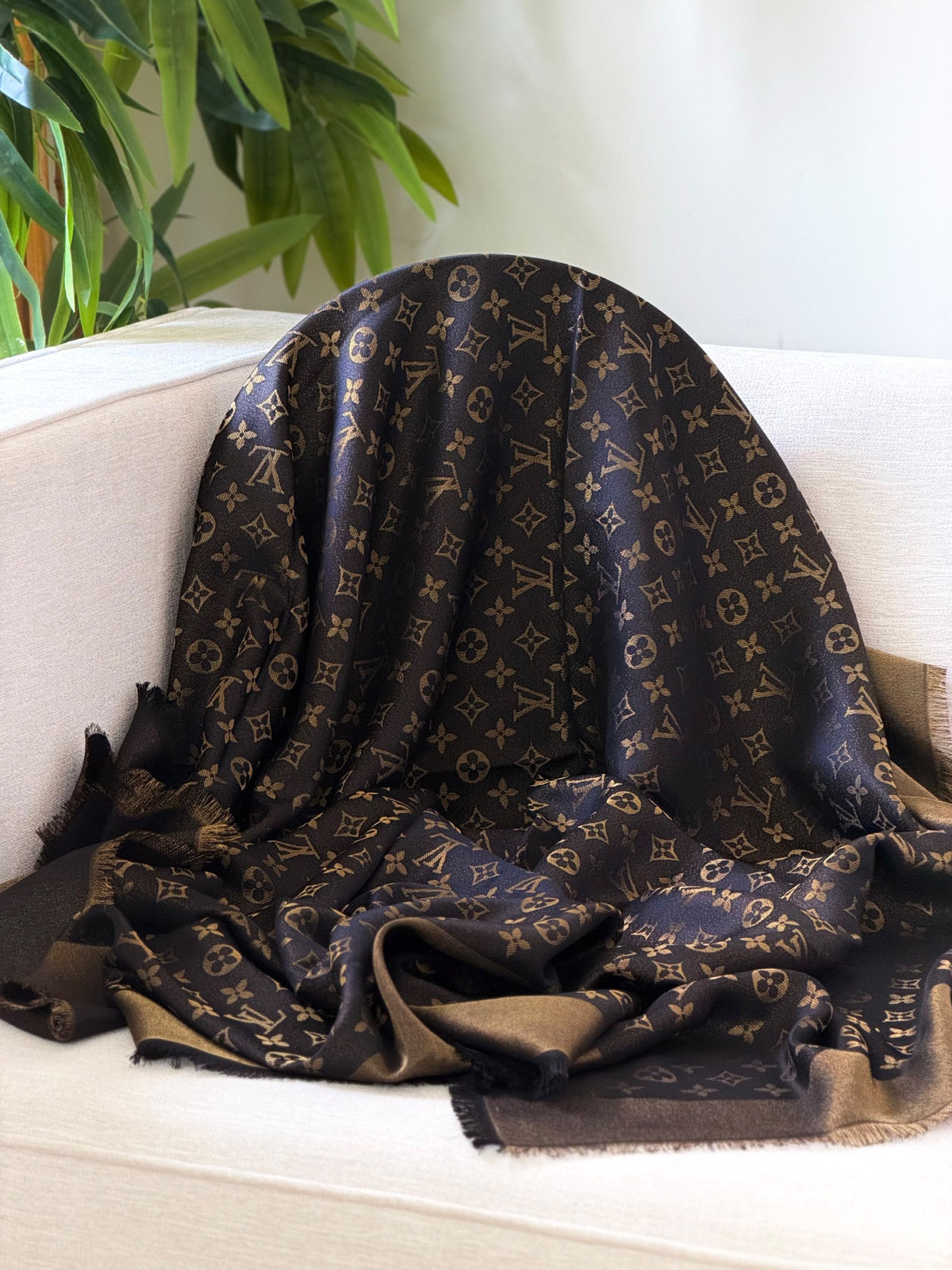 Louis Vuitton Scarf - Black Monogram