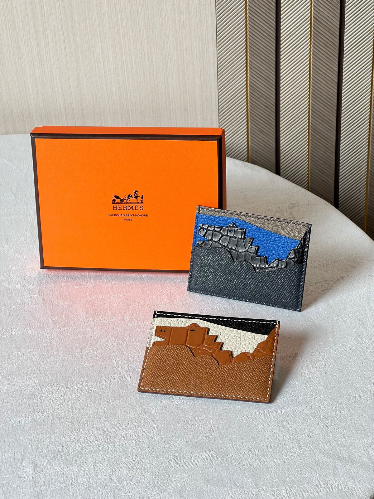 Hermès Card Holder - Dark Grey Embossed