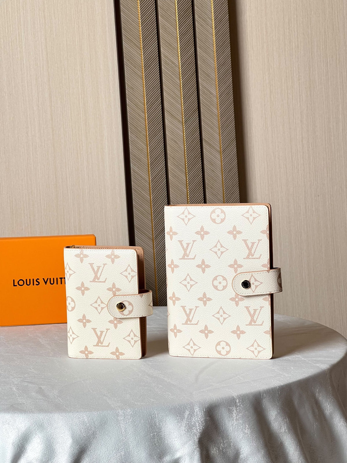 Louis Vuitton Wallet - White Monogram