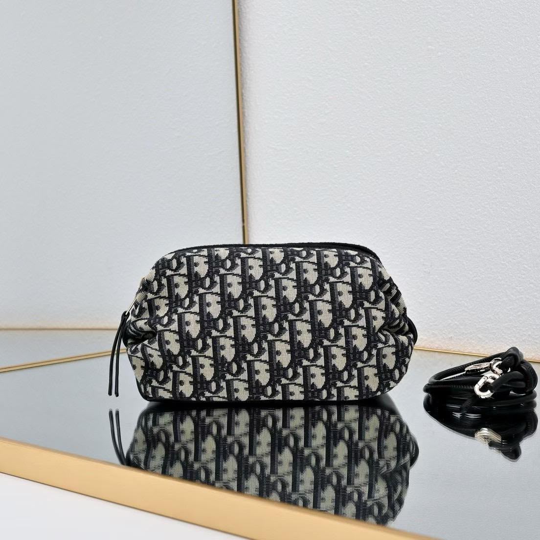 Dior Gathered Crossbody Bag - Beige