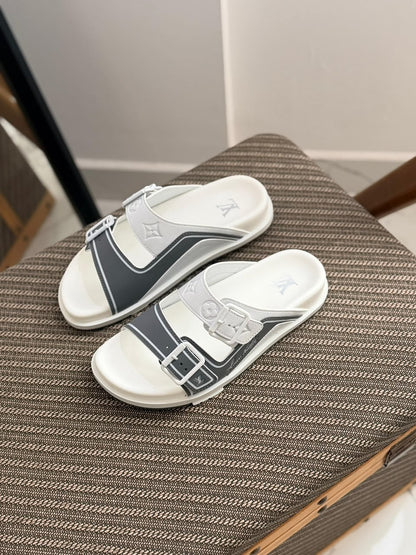 Louis Vuitton Slippers - White