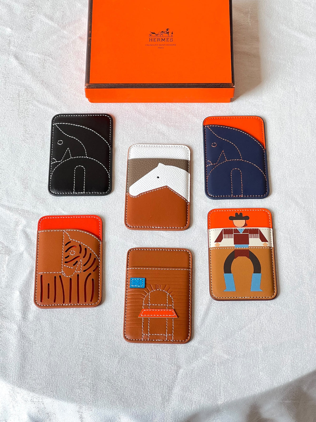 Hermès Card Holder - Black, White, Navy, Brown, Beige