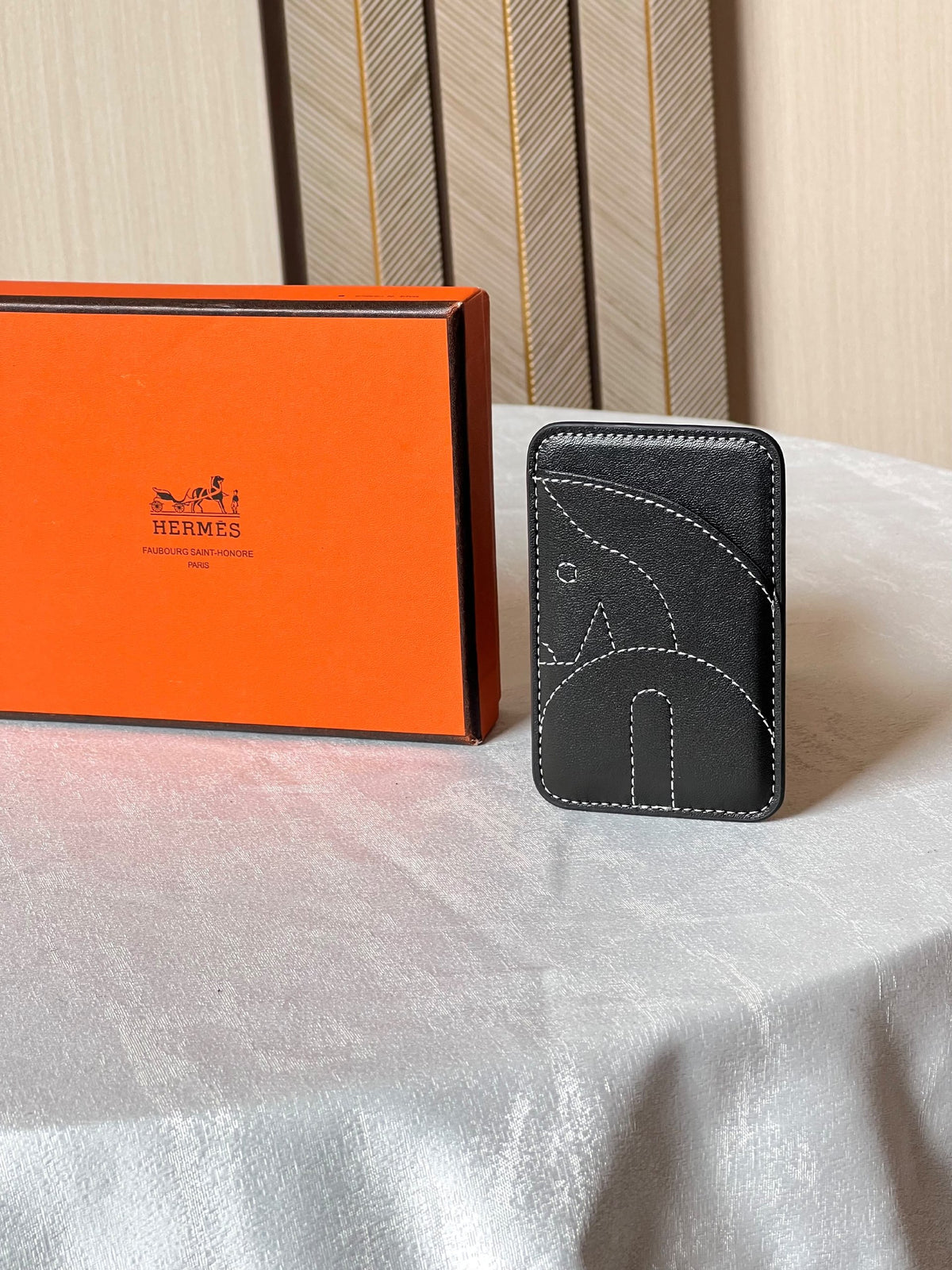 Hermès Card Holder - Black, White, Navy, Brown, Beige