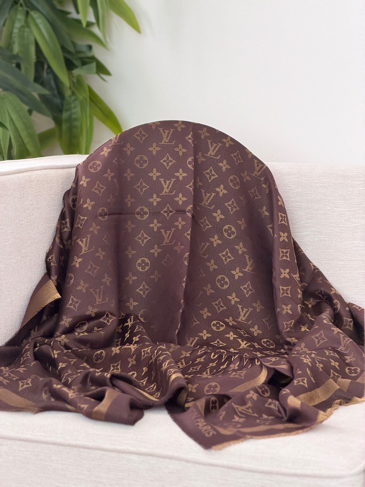 Louis Vuitton Scarf - Brown & Gold
