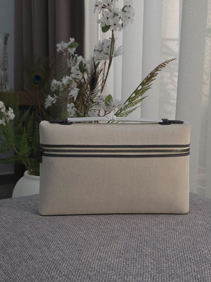 Loro Piana Clutch - Beige