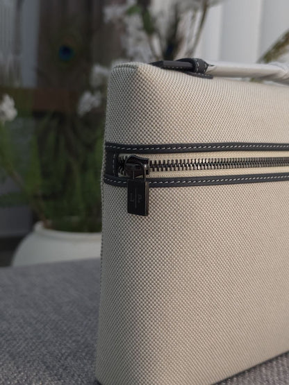 Loro Piana Clutch - Beige