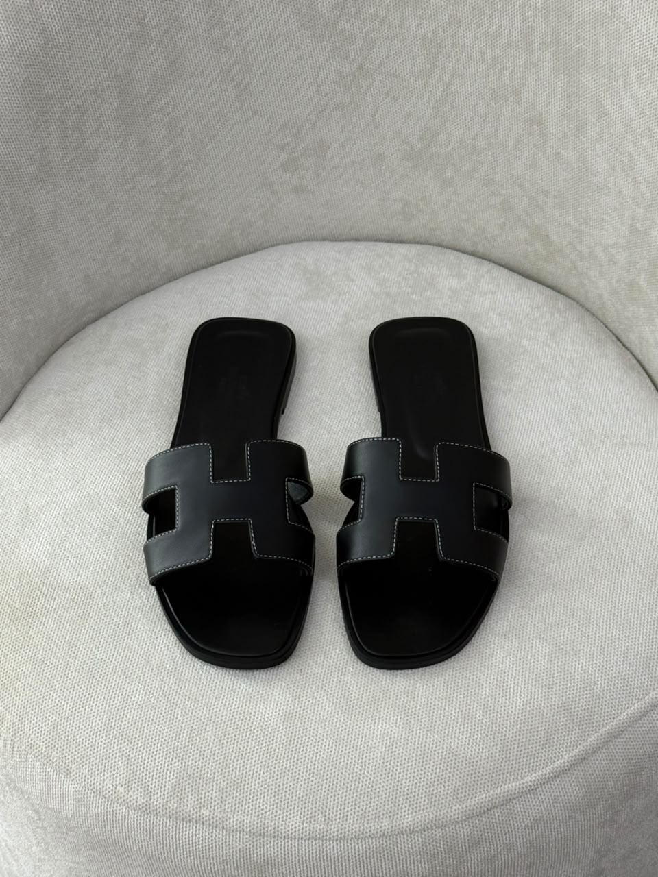 Hermes Slippers - Black
