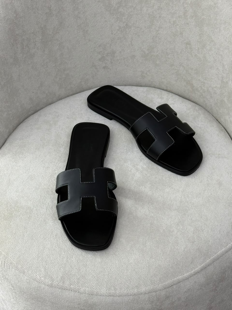 Hermes Slippers - Black