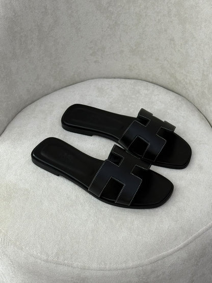 Hermes Slippers - Black