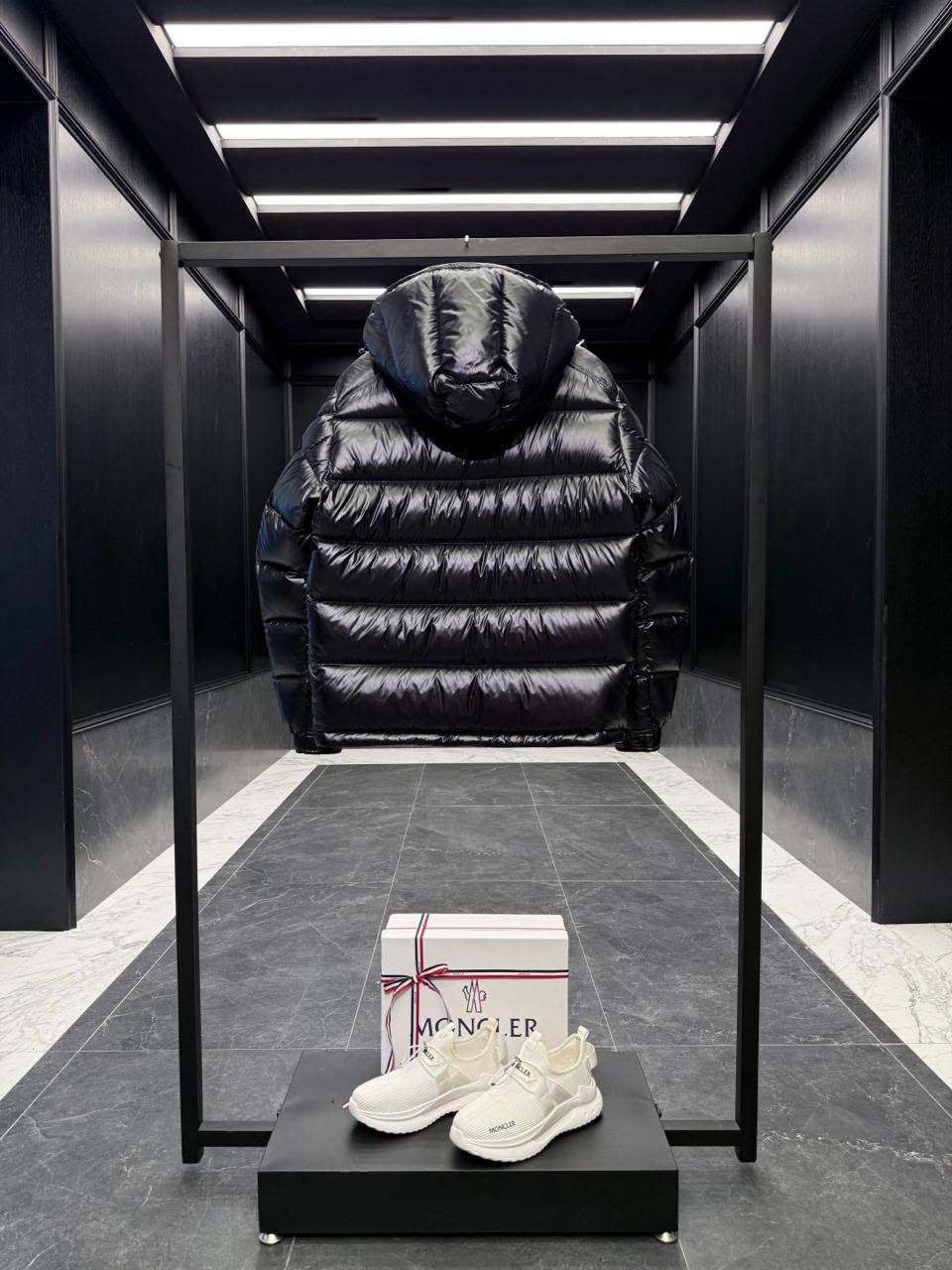 Moncler Maya Puffer Jacket - Black