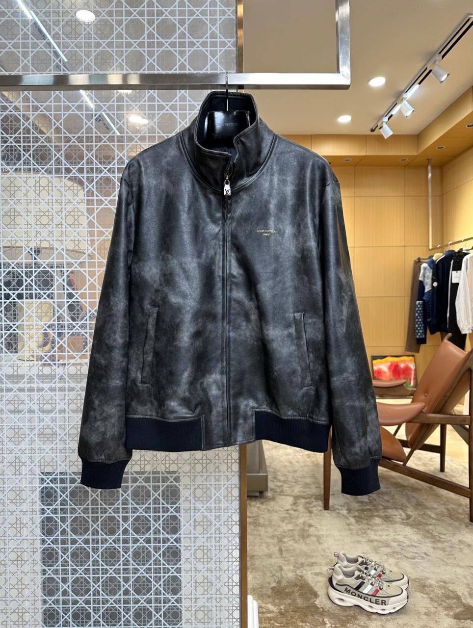 Louis Vuitton Jacket . - 
