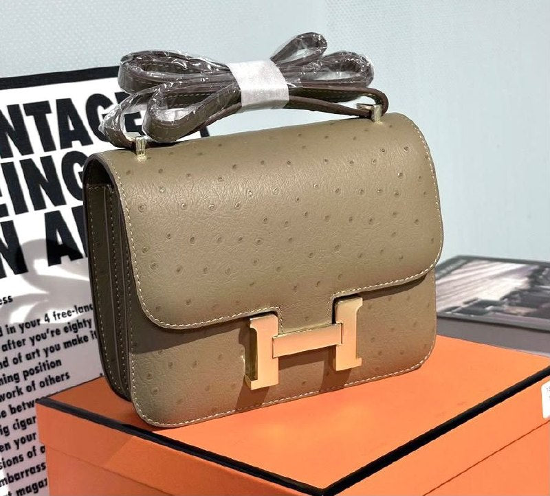 Hermès Shoulder Bag - Beige Embossed