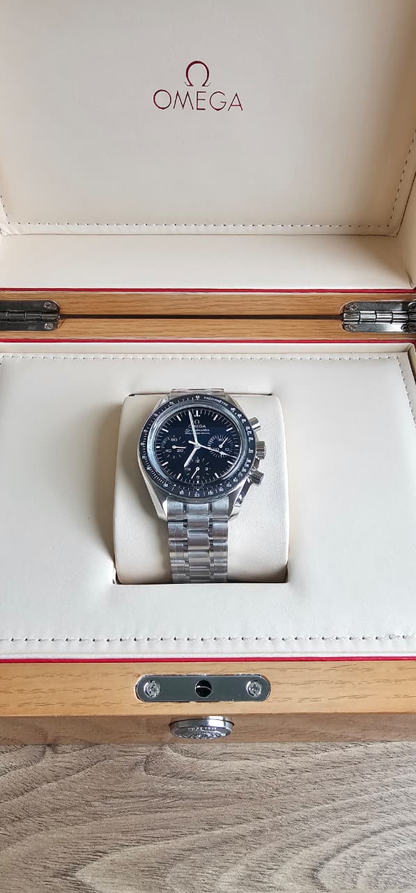 Omega Speedmaster Watch - 