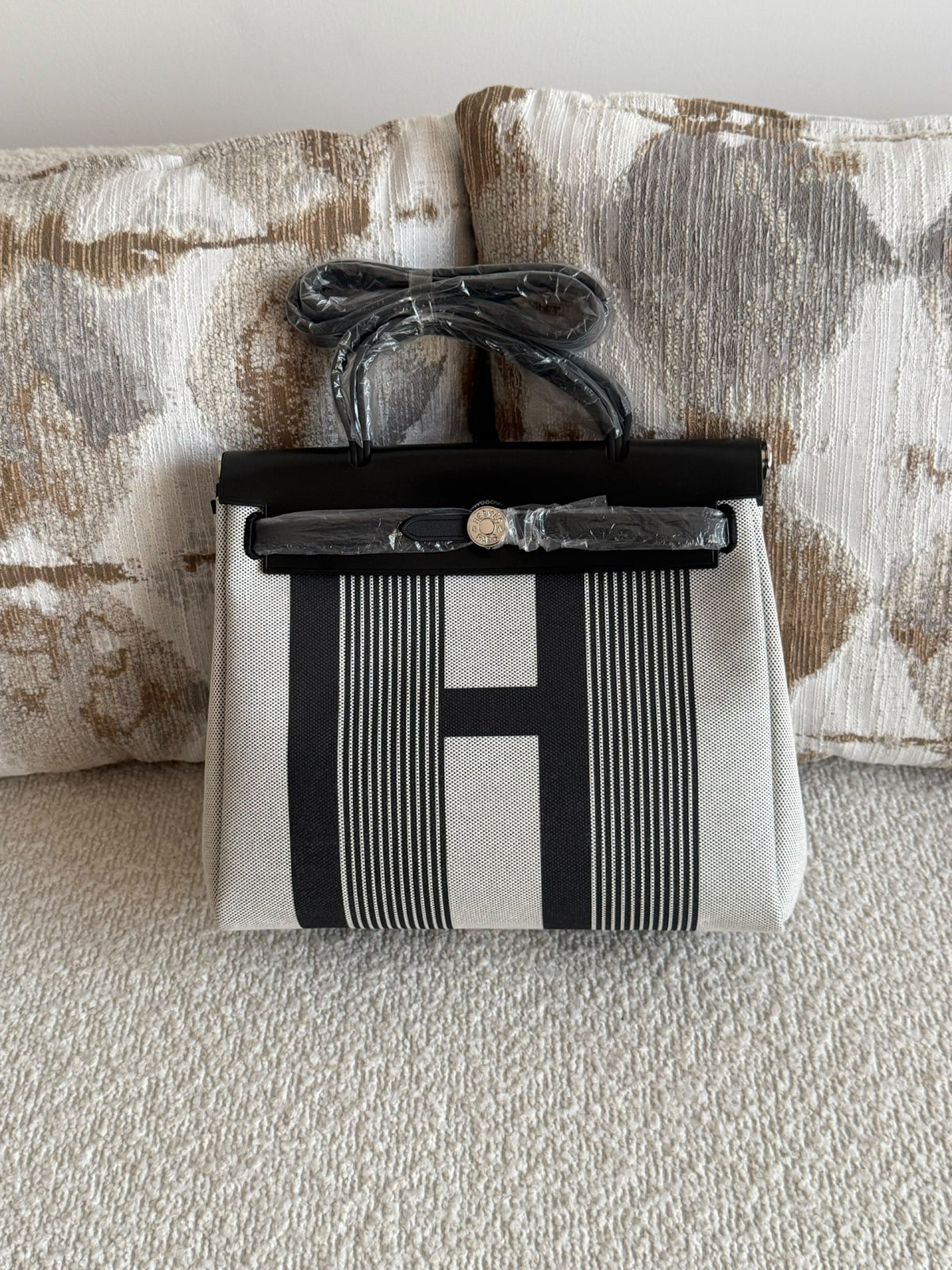 Hermès Handbag - Black