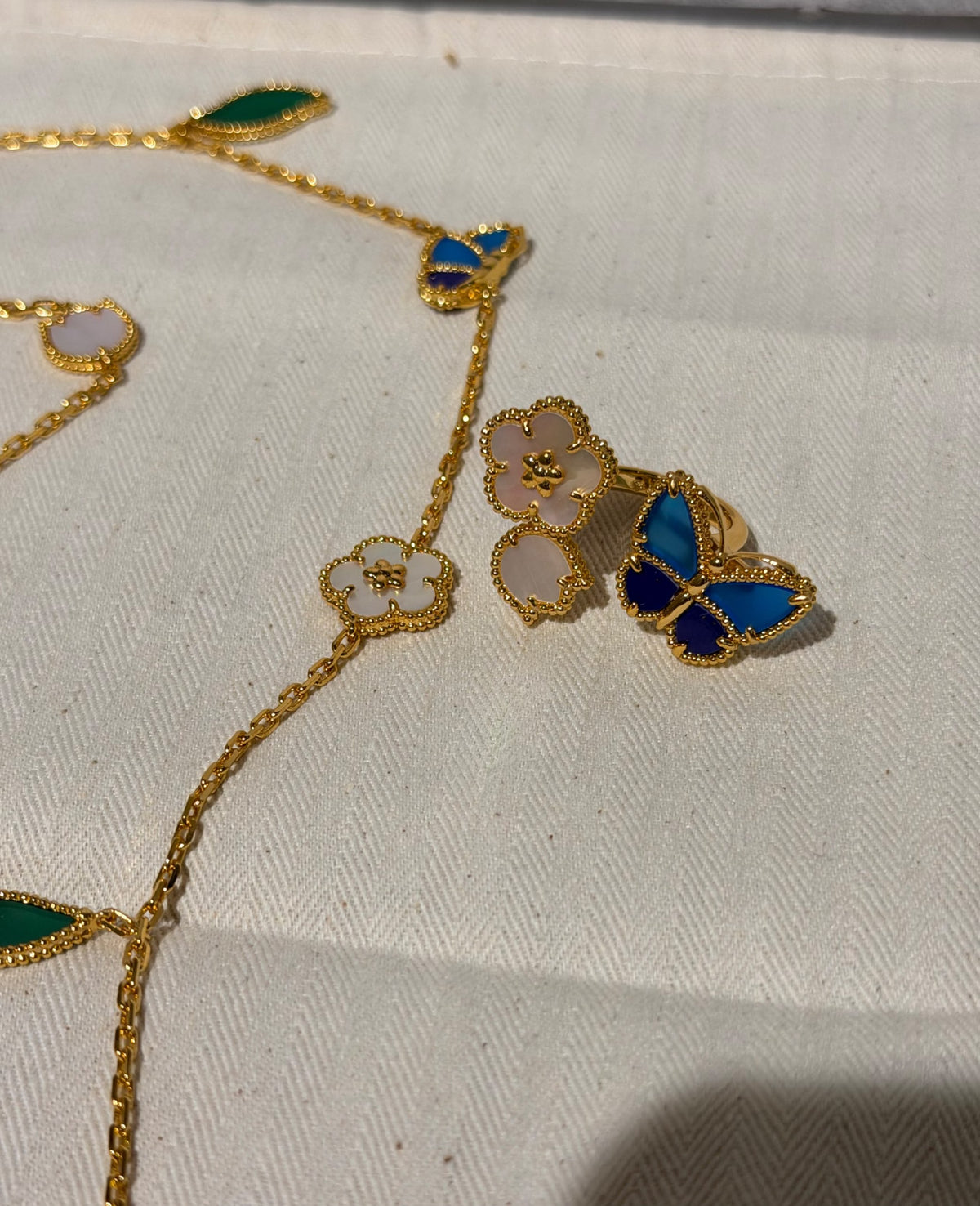 Van Cleef & Arpels Jewelry Set - Multi