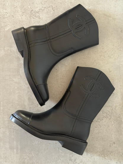 Chanel Boots - Black