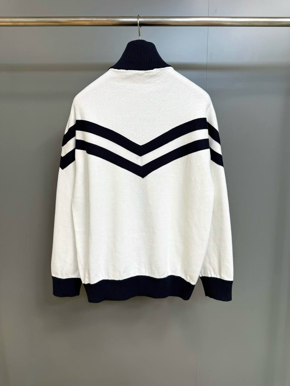 Louis Vuitton Sweater - 