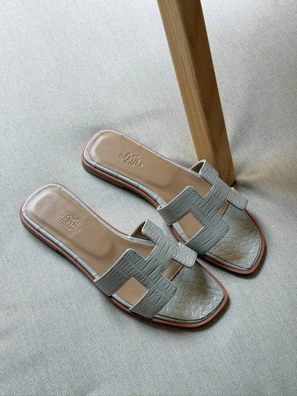 Hermes Slipper - 