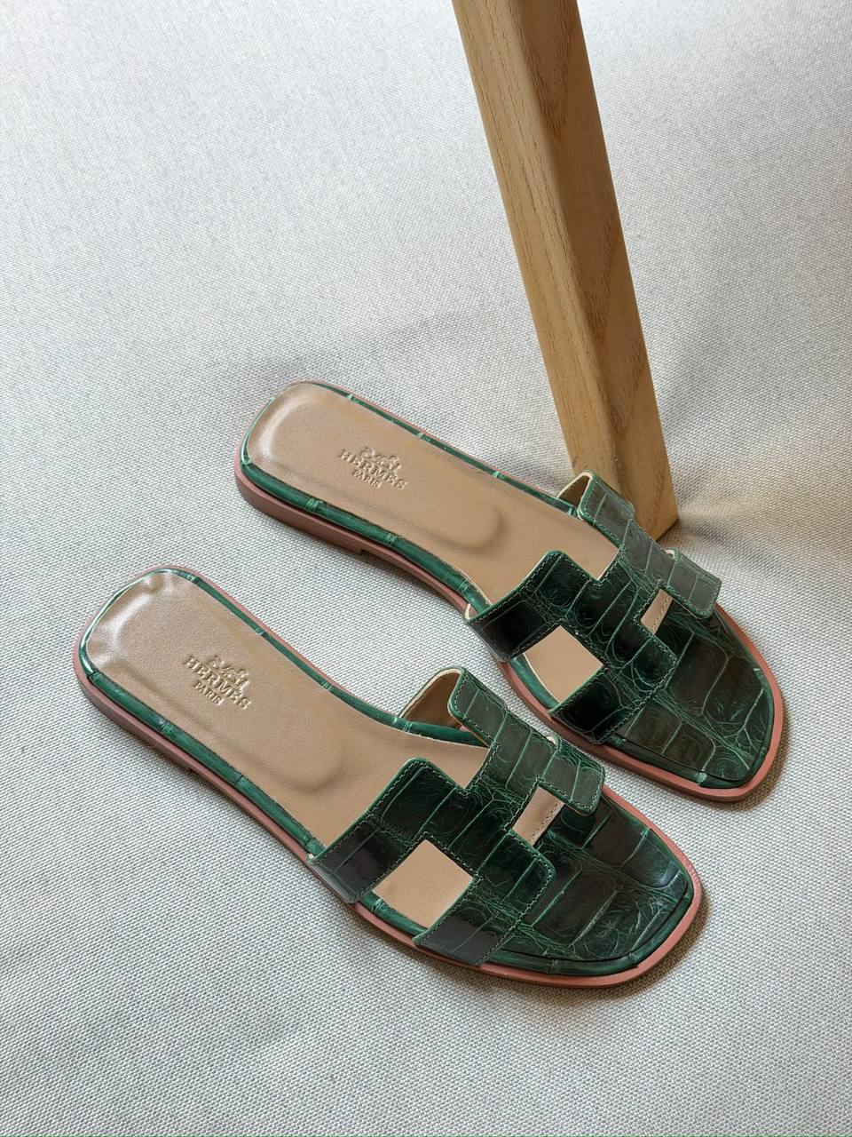 Hermes Slipper - 