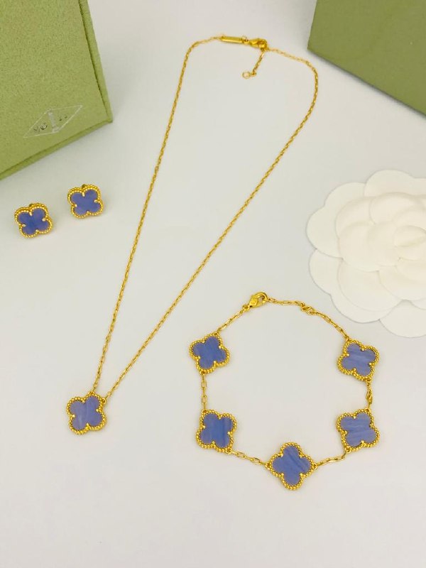 Van Cleef & Arpels Clover Jewelry Set - Navy