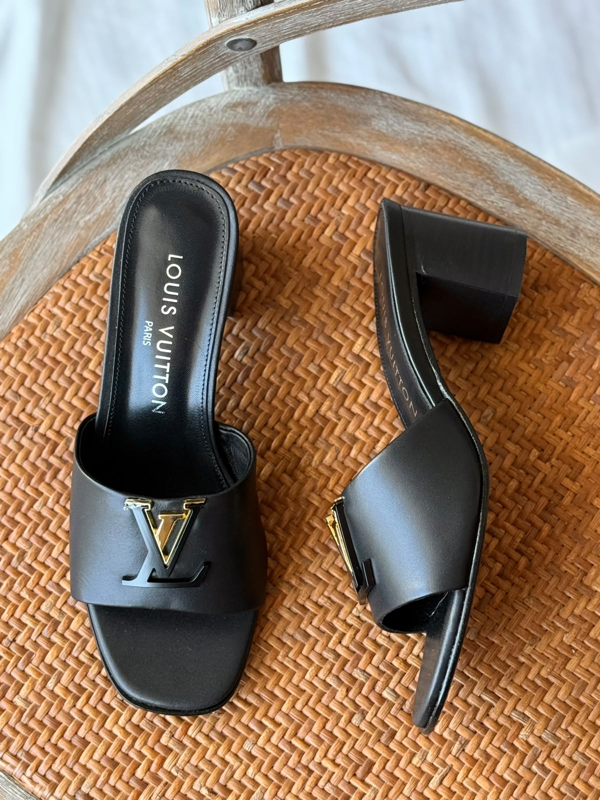 Louis Vuitton Heels - Black