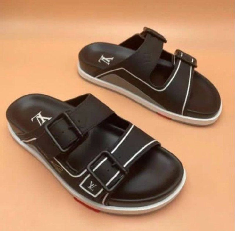 Louis Vuitton Slipper - 
