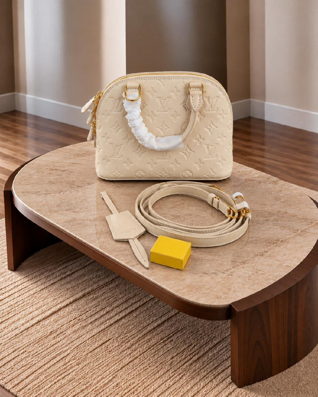 Louis Vuitton Handbag - Beige