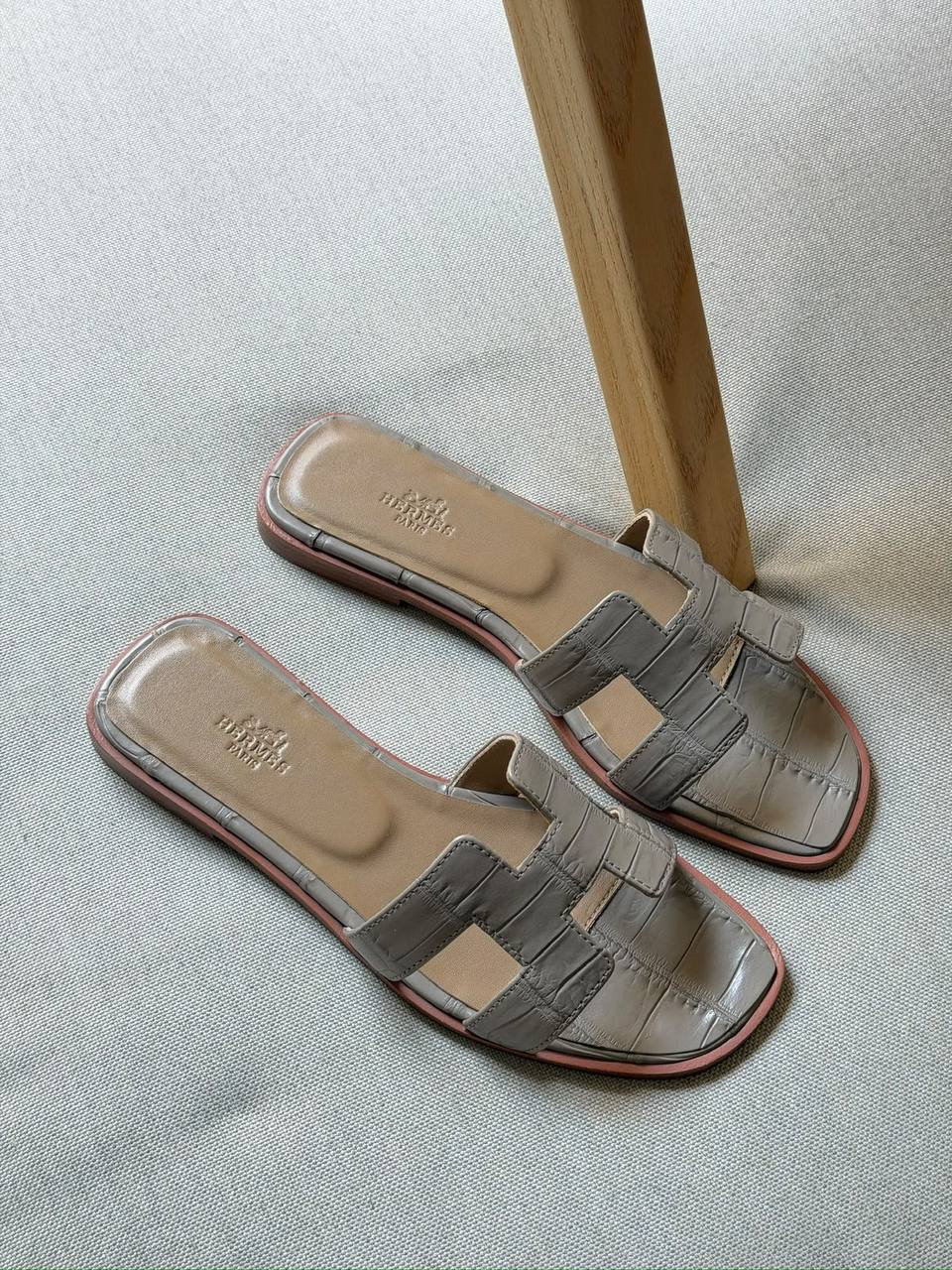 Hermes Slipper - 