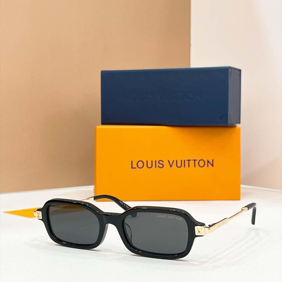 Louis Vuitton Sunglasses - 