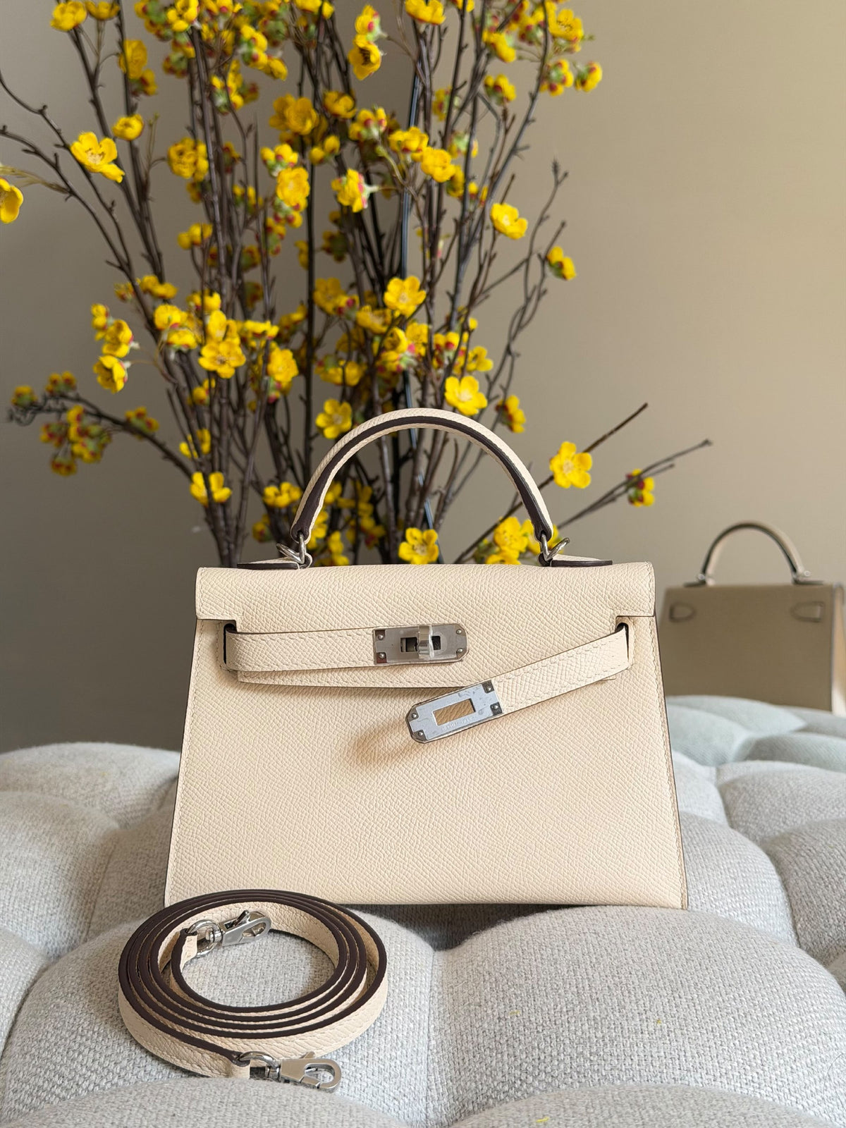 Hermès Top-Handle Handbag - White