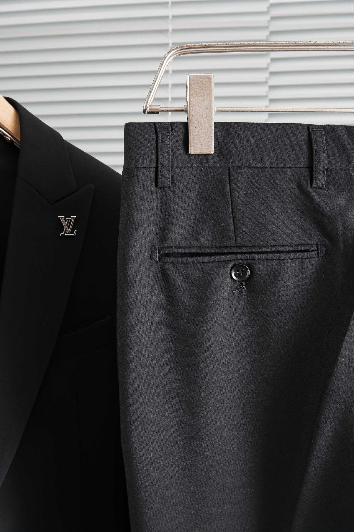 Louis Vuitton Set - Dark Grey