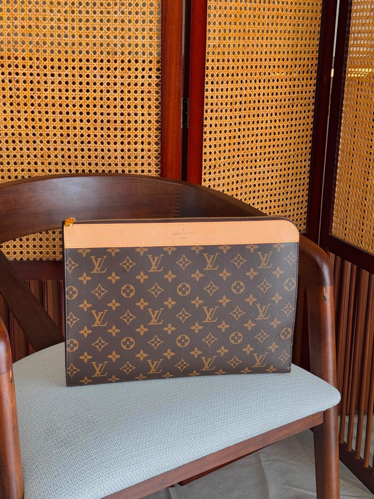 Louis Vuitton Clutch Contrast-Panel - Brown Monogram