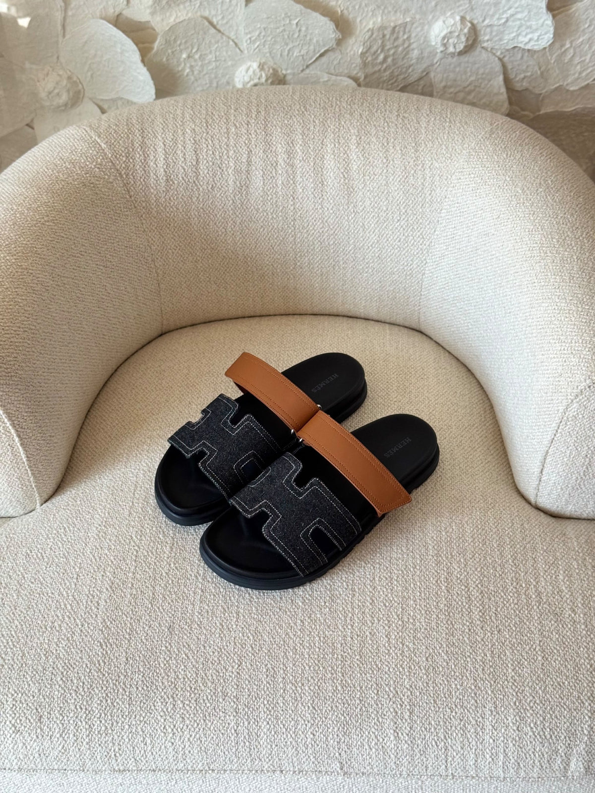 Hermès Slippers - Black & Brown