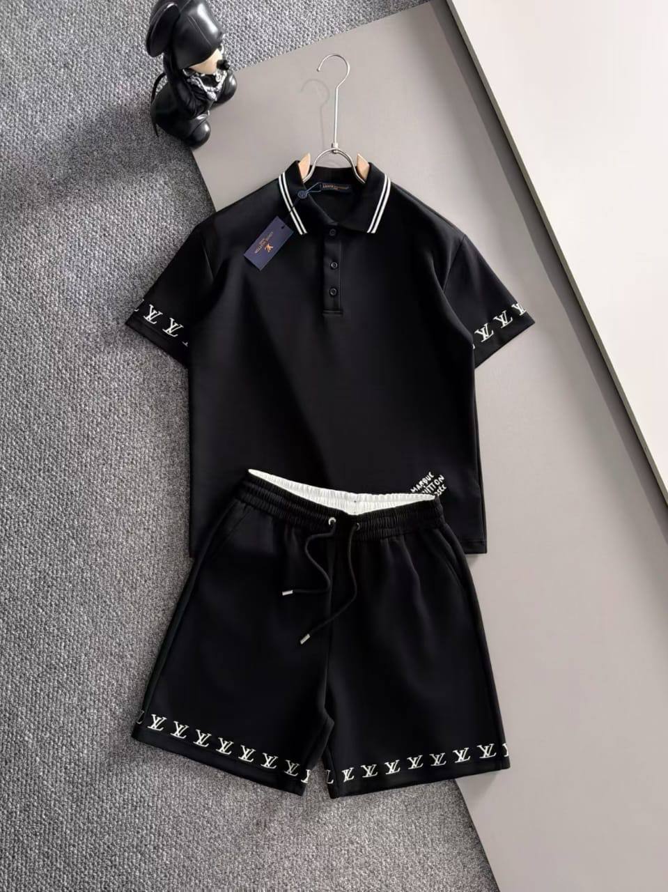 Louis Vuitton Set - 