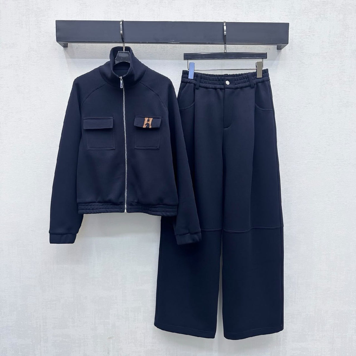 Hermès Tracksuit - Beige, Navy
