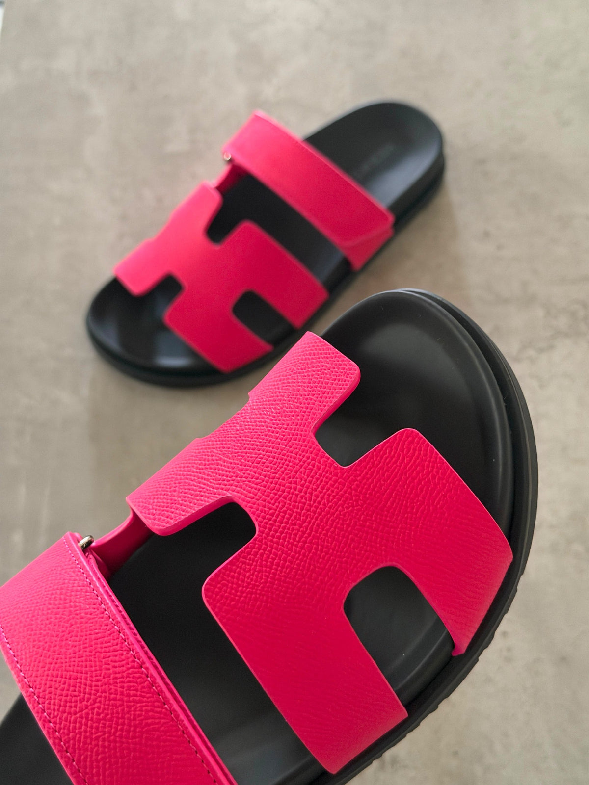 Hermès Slippers - Pink