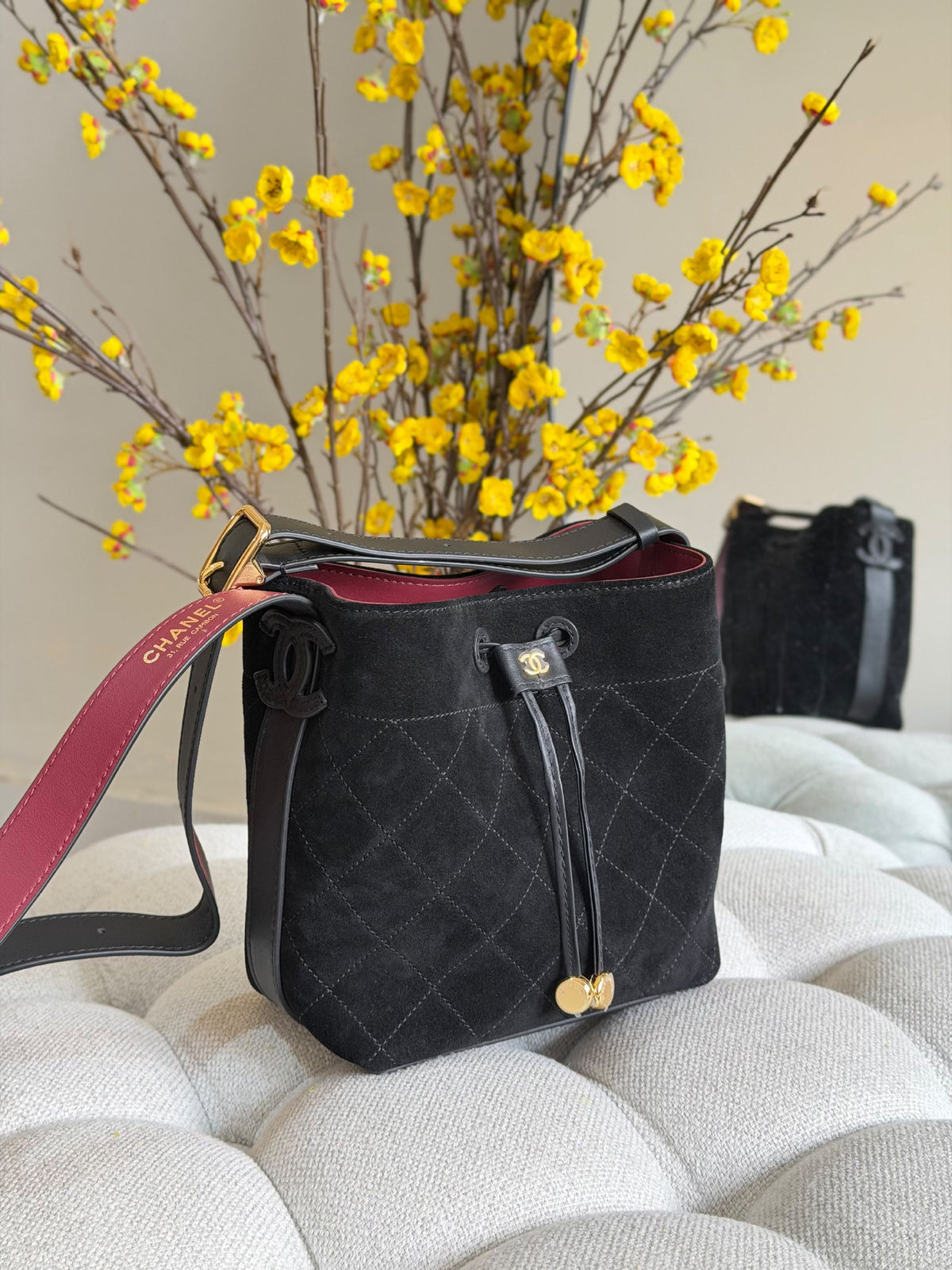 Chanel Drawstring Bucket Bag - Black