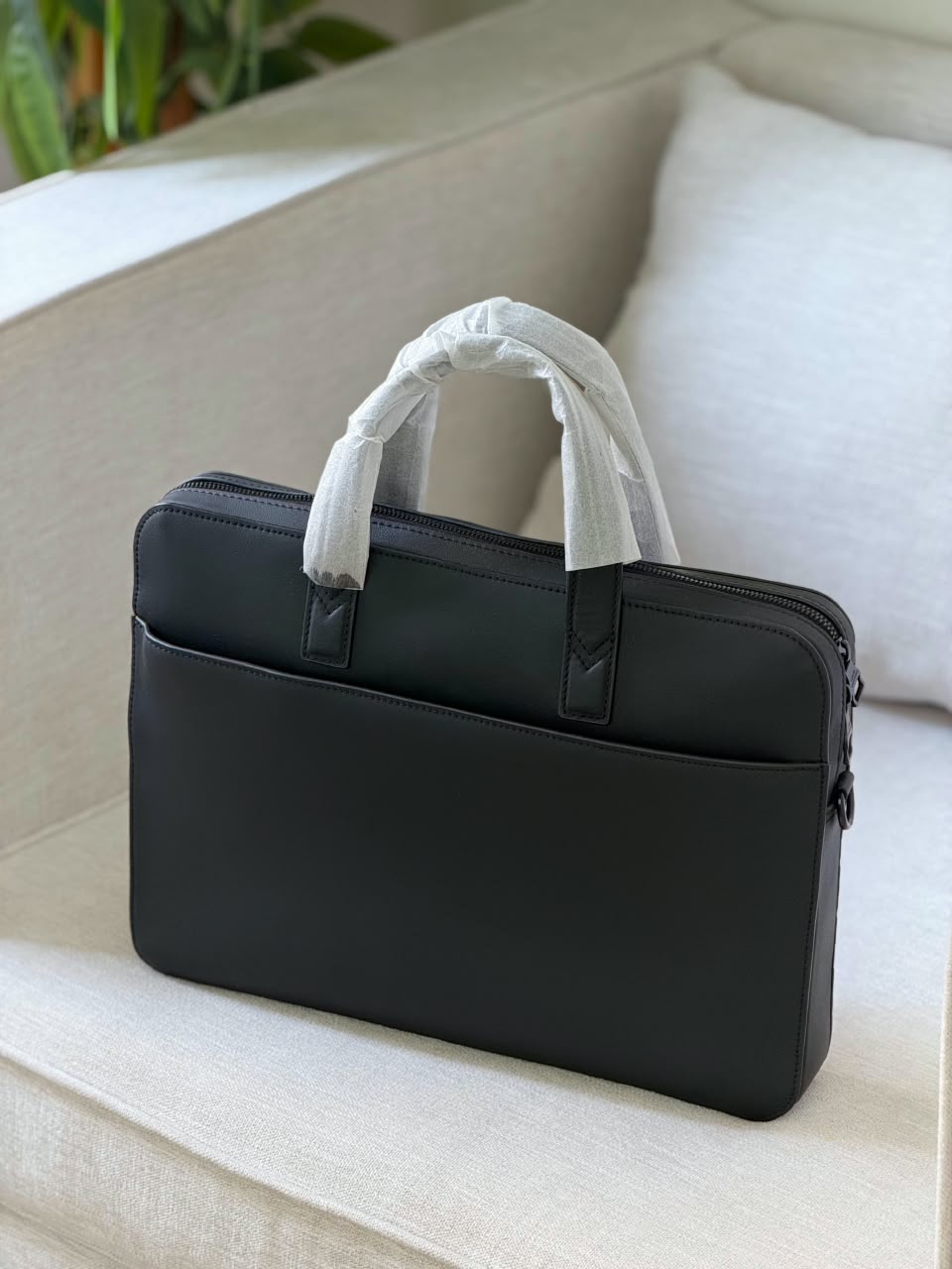 Louis Vuitton Laptop Bag Smooth Minimal Briefcase - Black