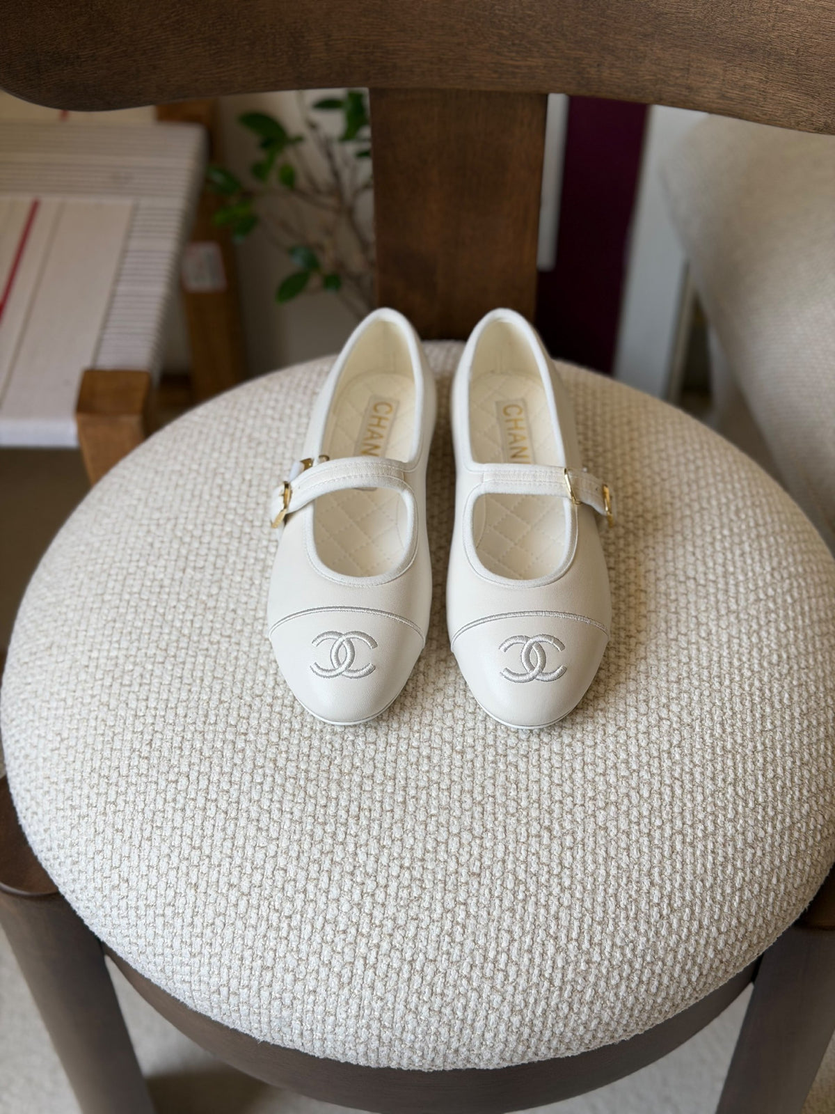 Chanel Ballerina - White