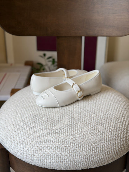 Chanel Ballerina - White