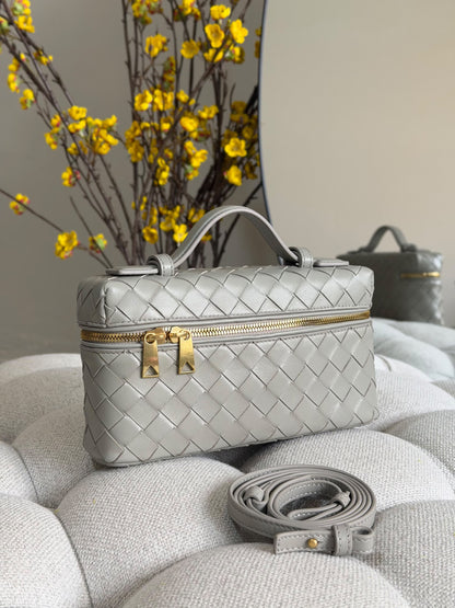 Bottega Shoulder Bag - Grey
