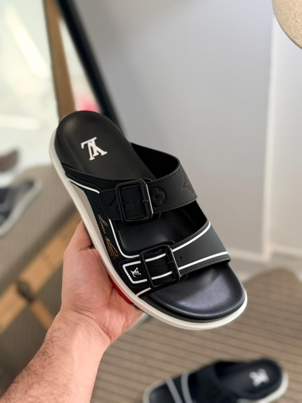 Louis Vuitton Slippers - Black
