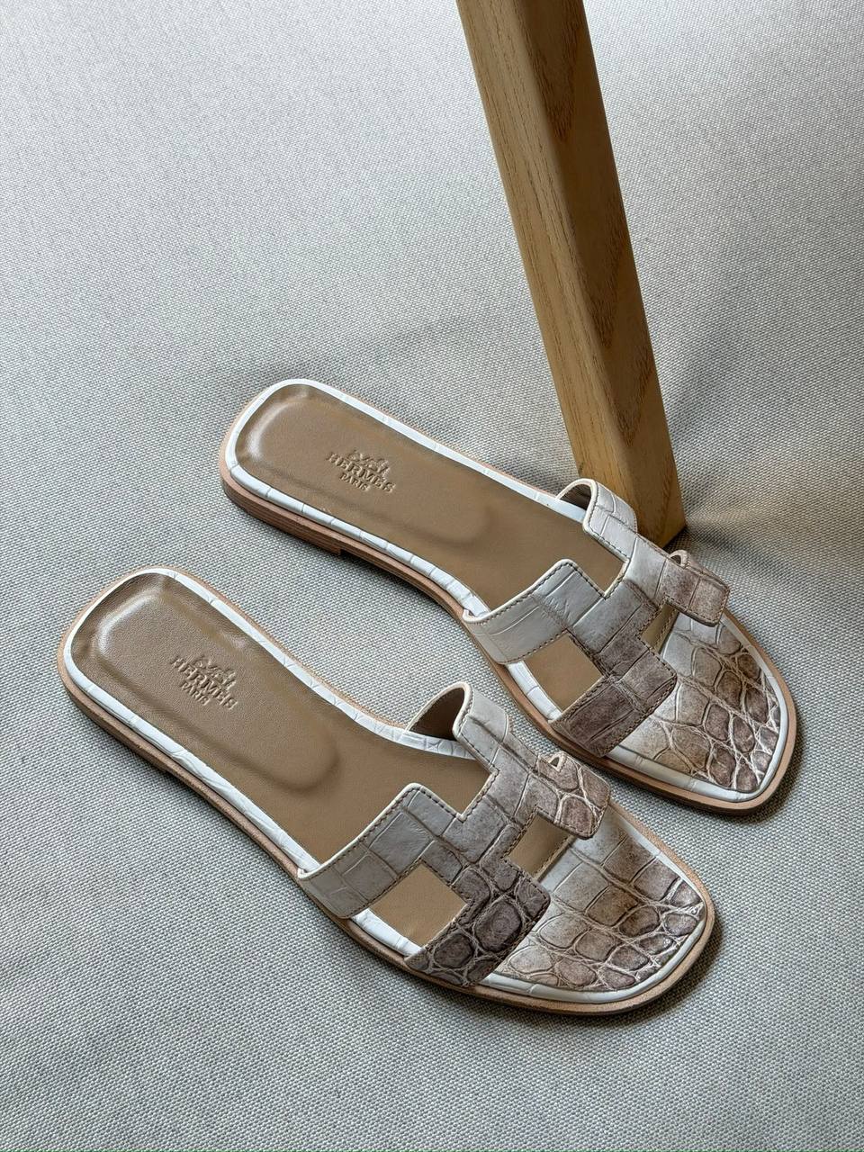 Hermes Slipper - 