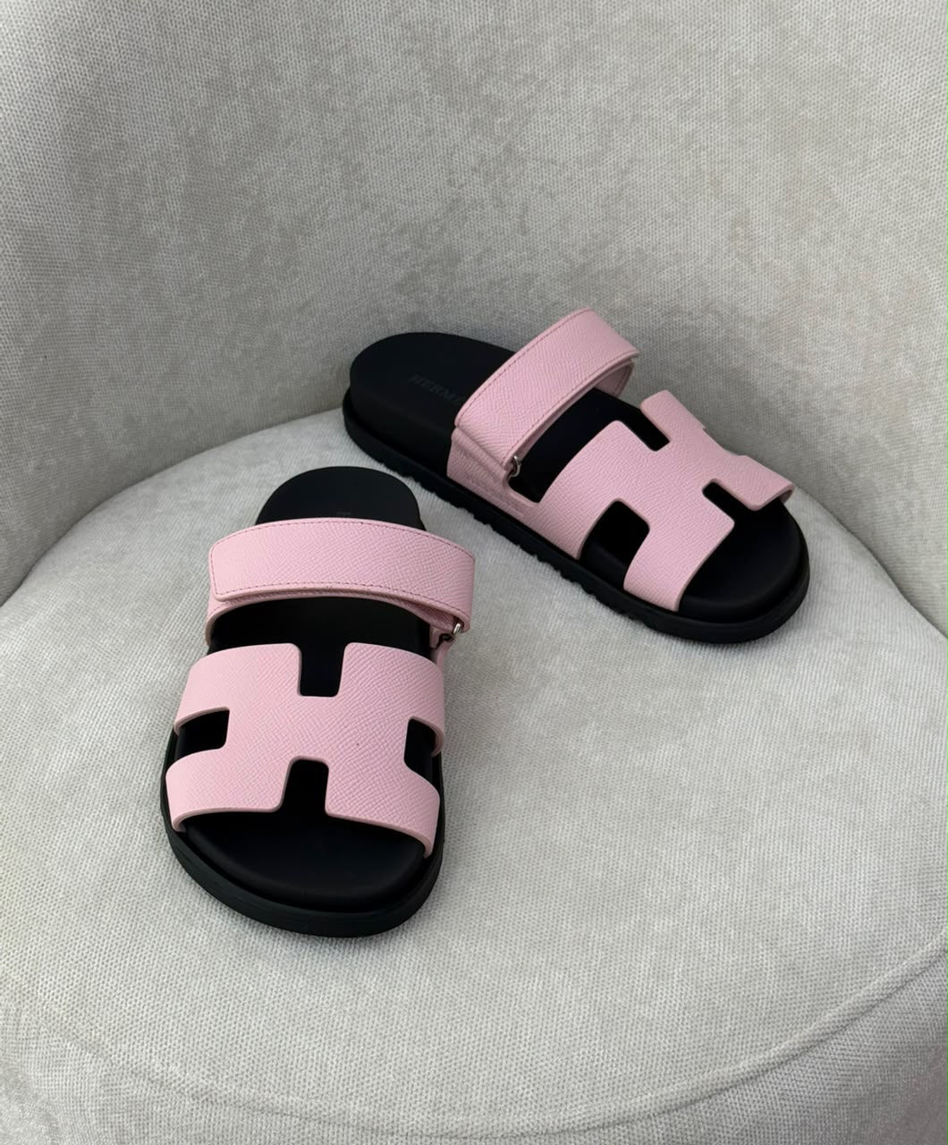 Hermes Slippers - Pink