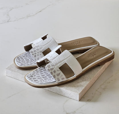 Hermès Crocodile-Print Slippers - White & Grey Embossed