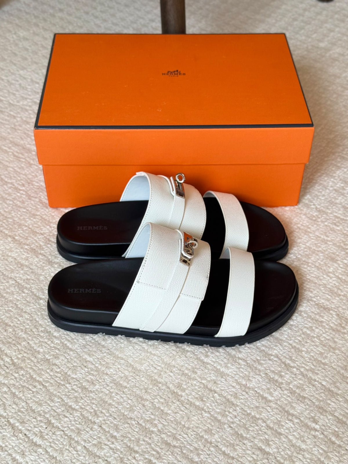 Hermès Slippers - White