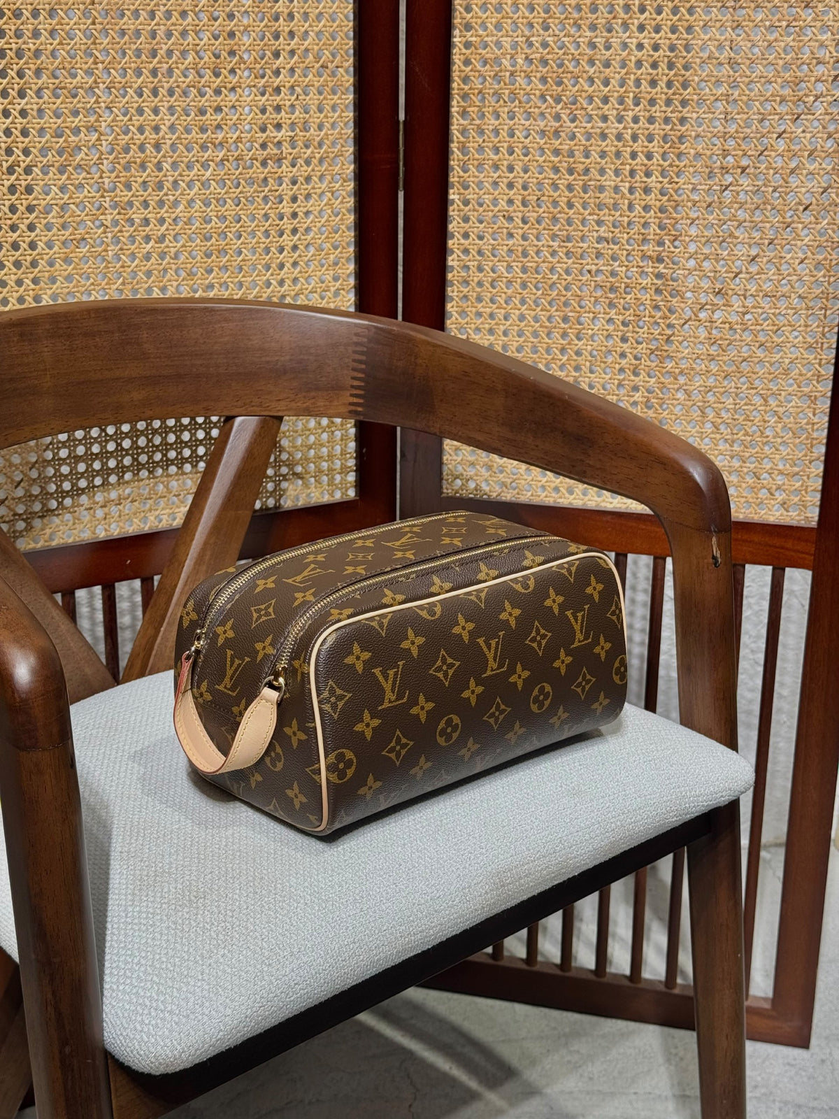 Louis Vuitton Makeup Bag - Brown Monogram