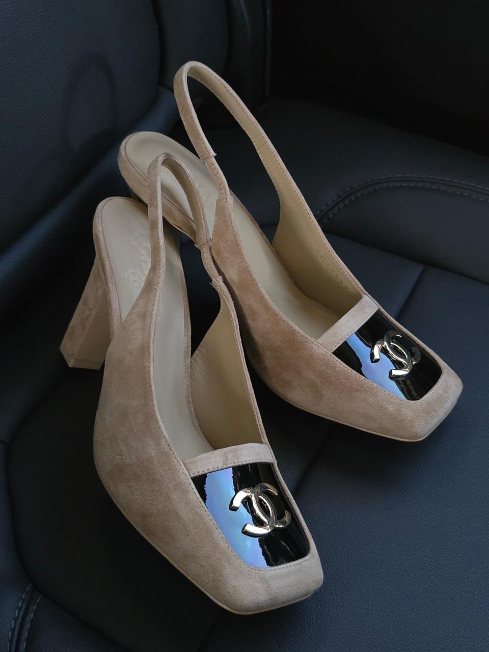 Chanel Heels - Beige & Black