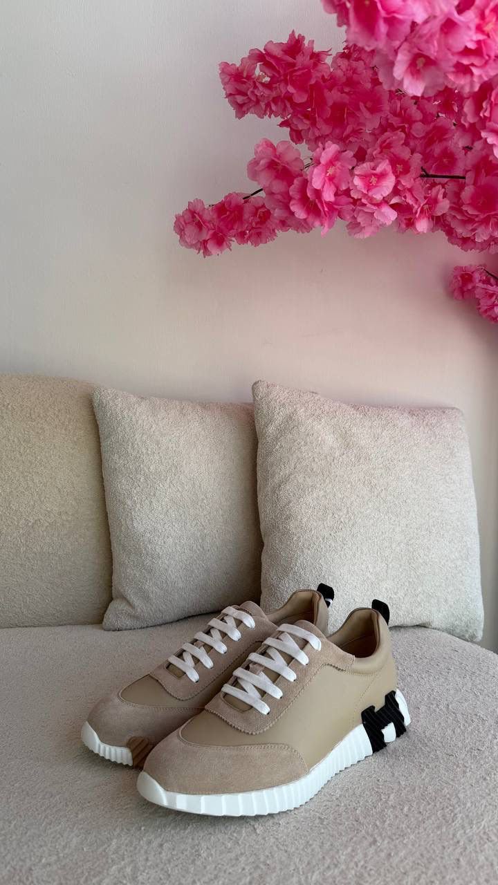 Hermes Panelled Sneakers - Beige & Black